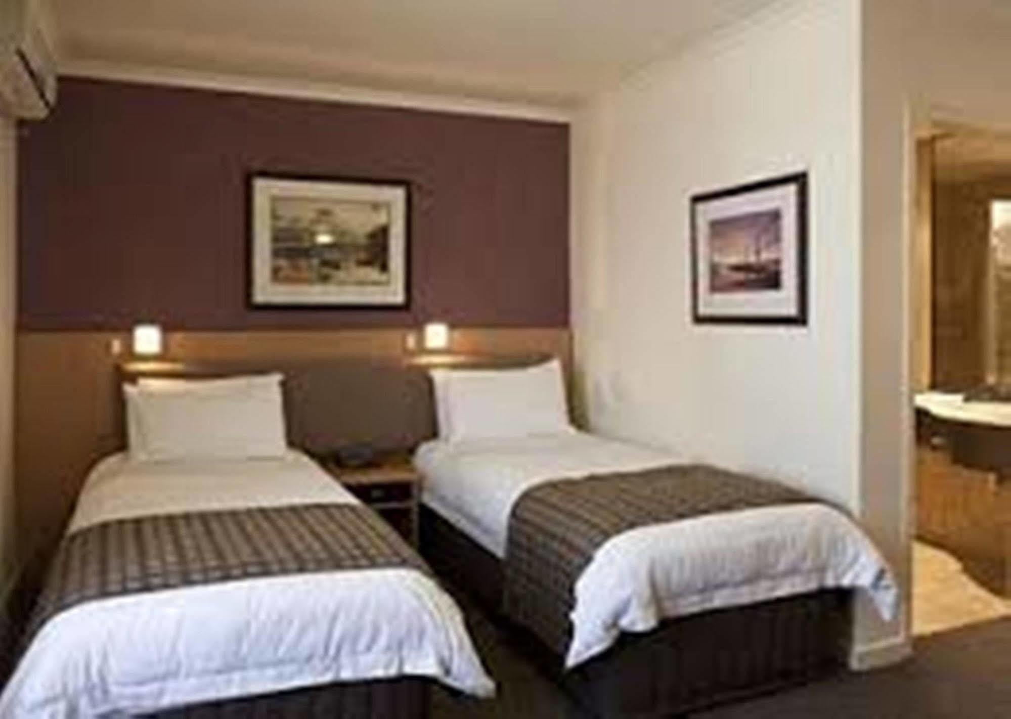 Marino Hotel - Best Near Airport داكا المظهر الخارجي الصورة